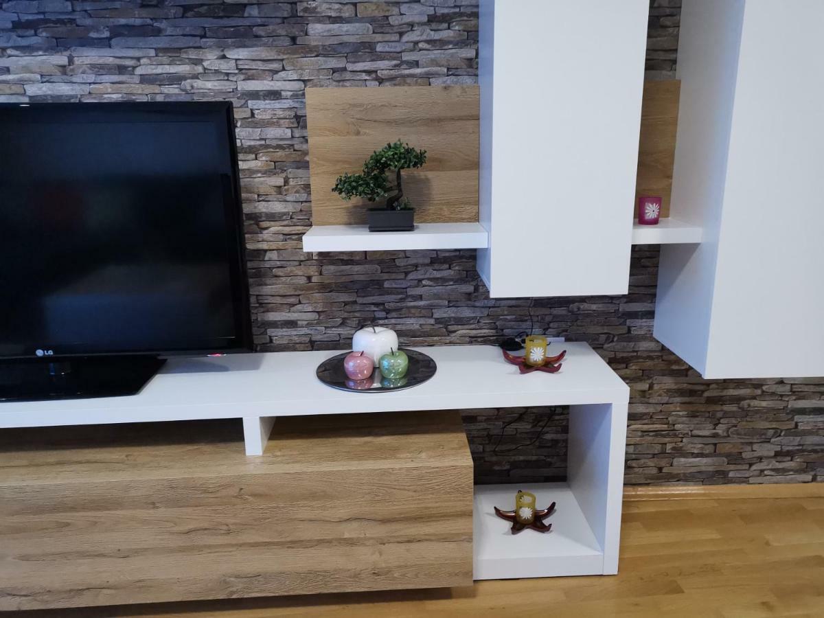 Cozy Apartment By The Sea Св. Св. Константин и Елена Екстериор снимка